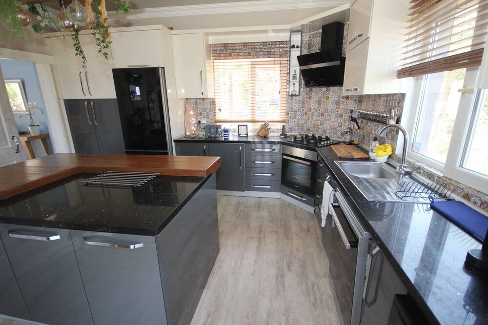 Photo of Kitchen in Kyrenia