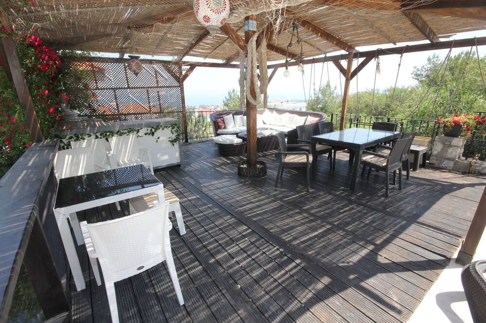 Photo of Patio Balcony in Kyrenia