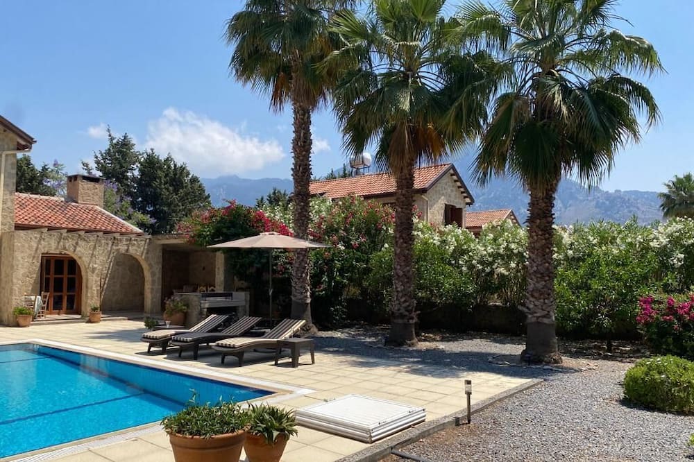 Photo of Outdoor in Karsiyaka