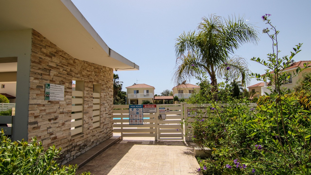 Photo of Outdoor in Pervolia