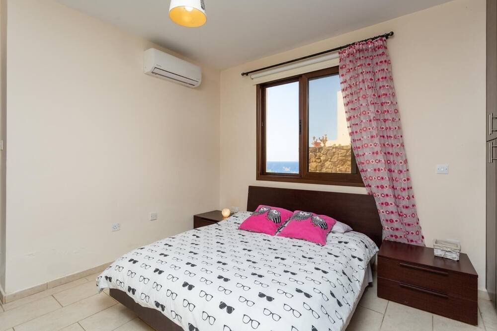 Photo of Others in Pomos