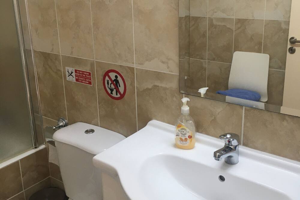 Photo of Bathroom in Mandria