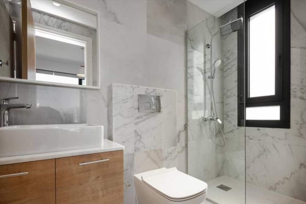 Photo of Bathroom in Emba