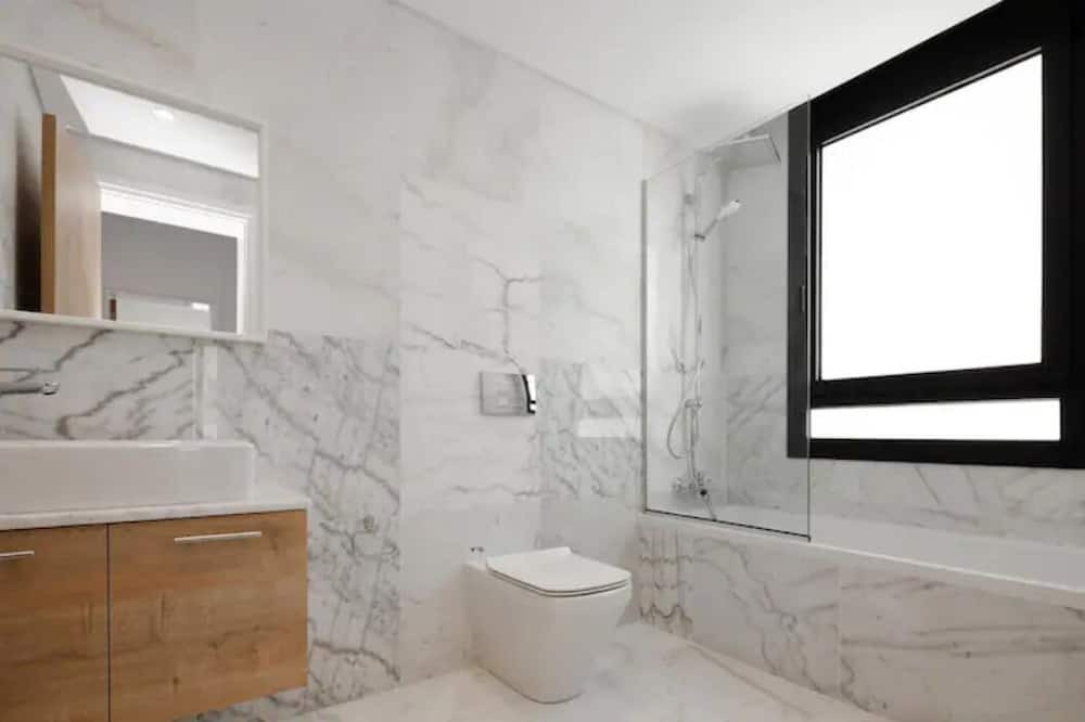 Photo of Bathroom in Emba