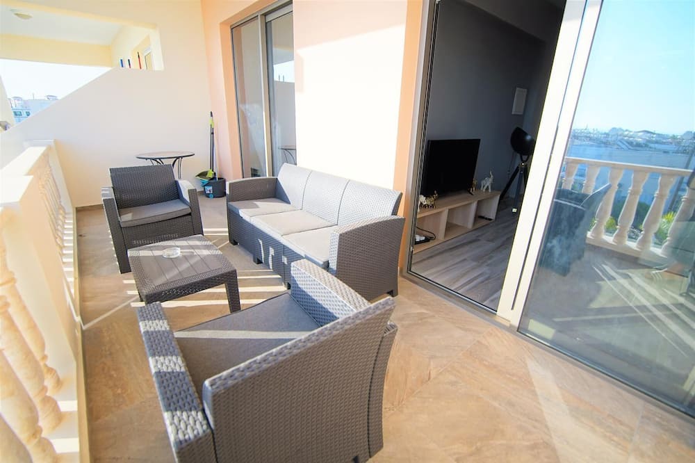 Photo of Patio Balcony in Universal