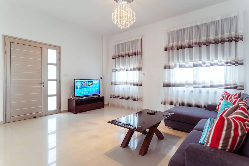 Photo of Livingroom in Pegeia