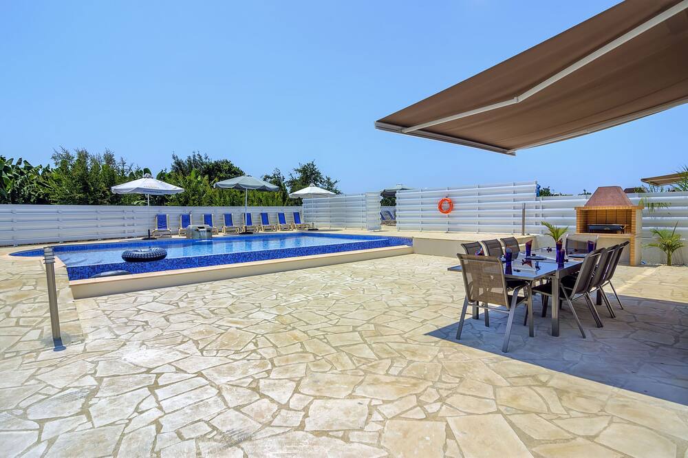 Photo of Outdoor in Pegeia