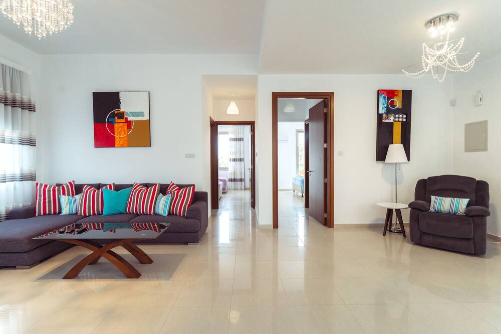 Photo of Livingroom in Pegeia