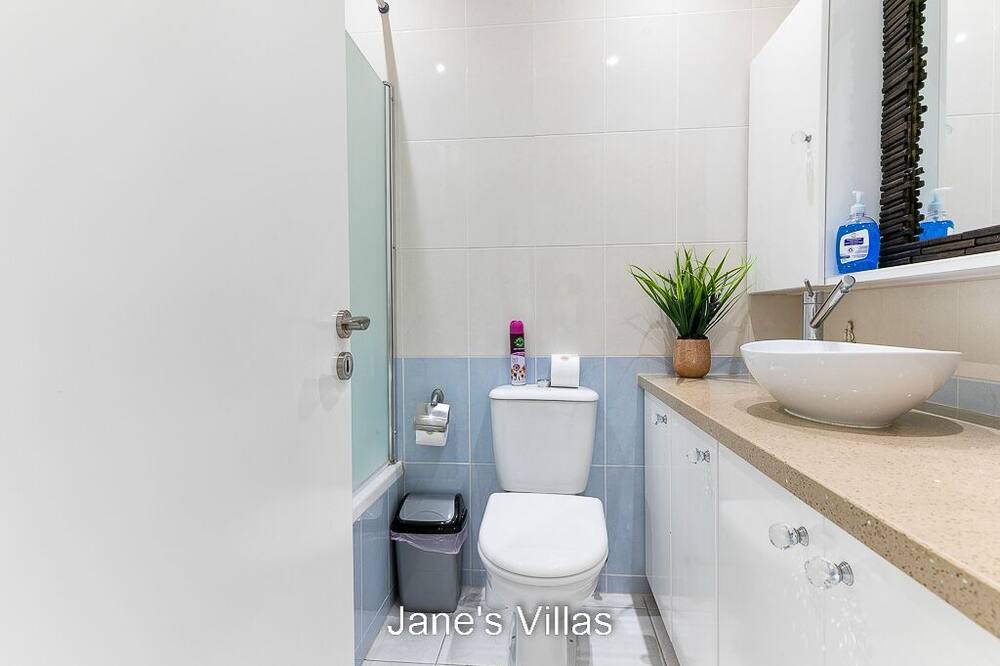 Photo of Bathroom in Anarita