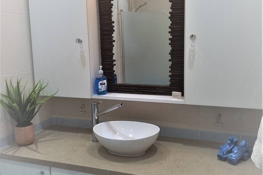 Photo of Bathroom in Anarita