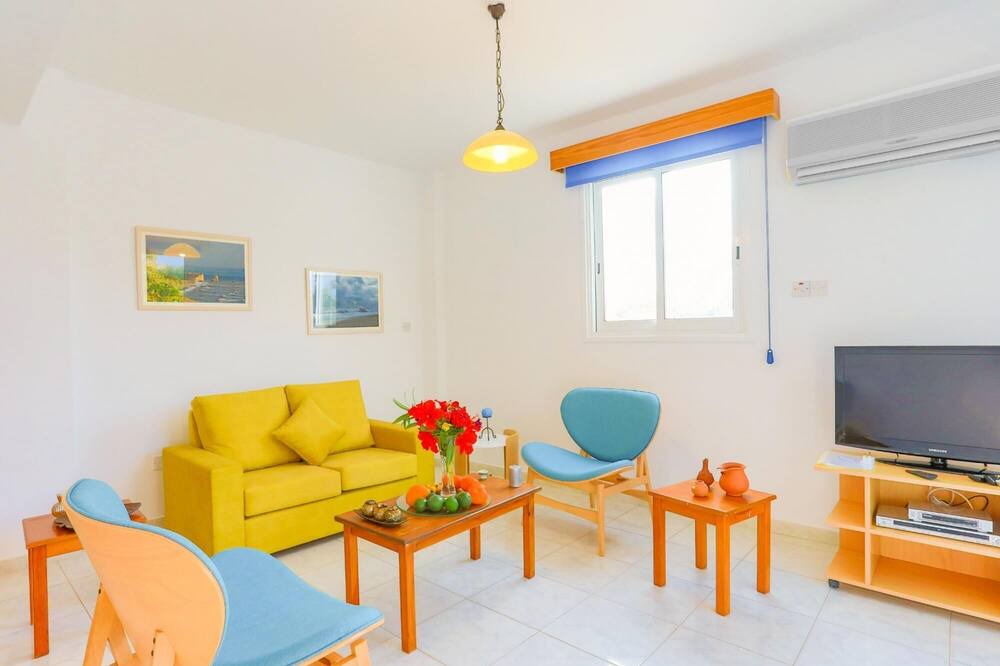 Photo of Livingroom in Latchi