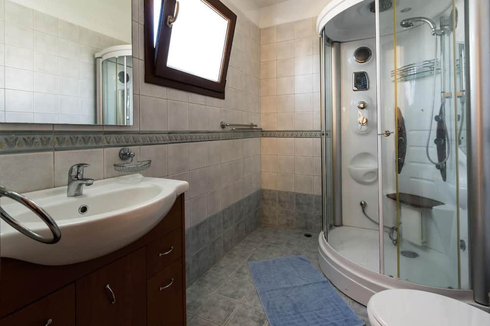 Photo of Bathroom in Argaka