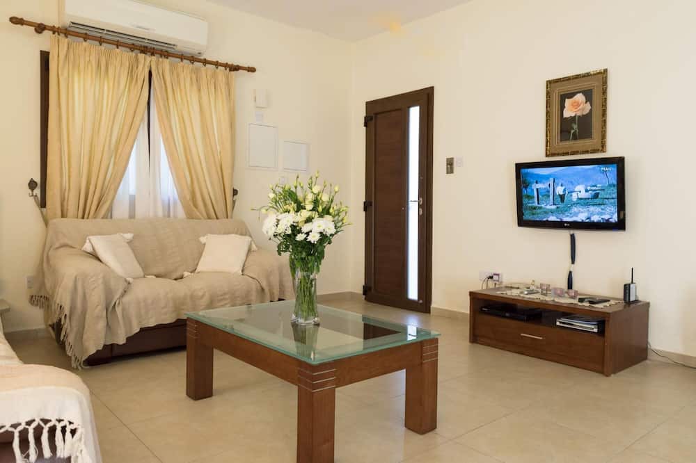 Photo of Livingroom in Argaka