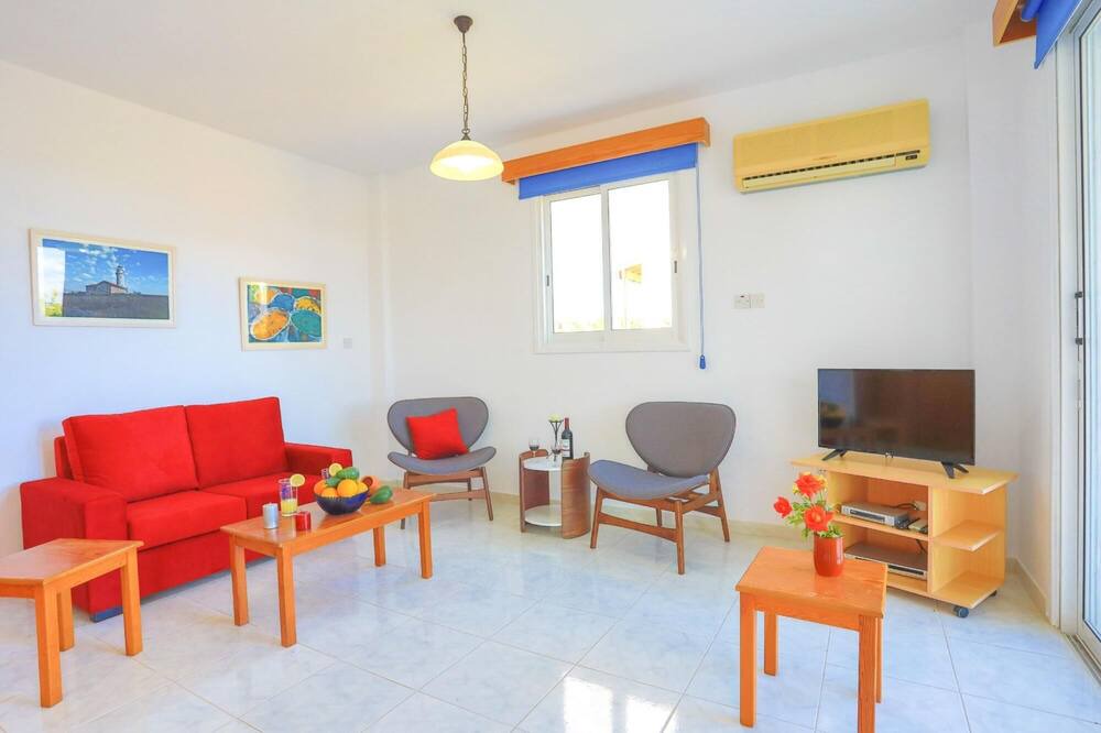 Photo of Livingroom in Latchi
