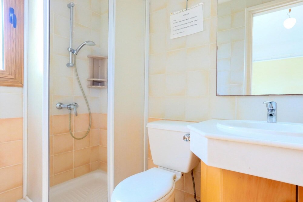 Photo of Bathroom in Latchi