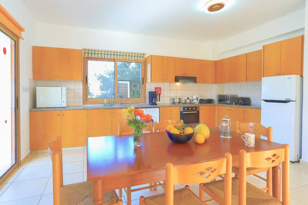 Photo of Kitchen in Latchi