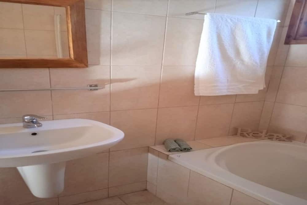 Photo of Bathroom in Skarinou