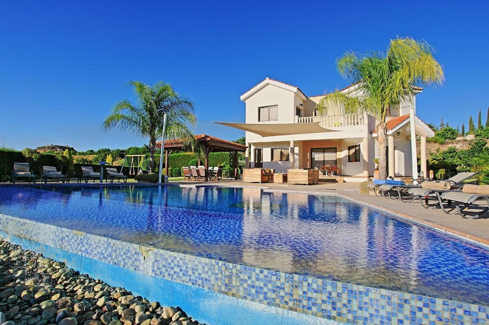 Photo of Outdoor in Pano Arodhes