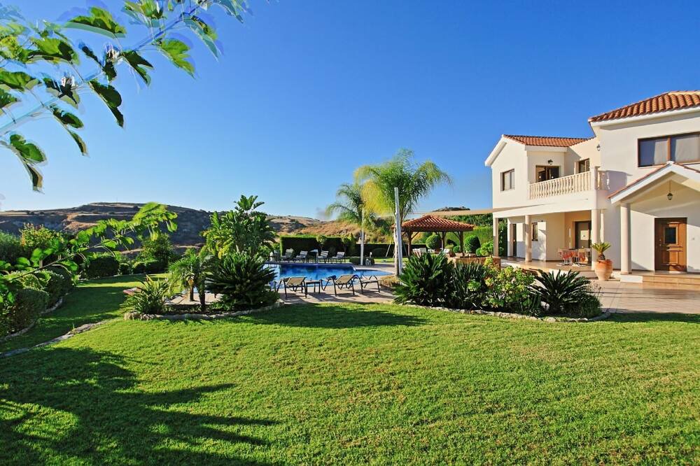 Photo of Outdoor in Pano Arodhes