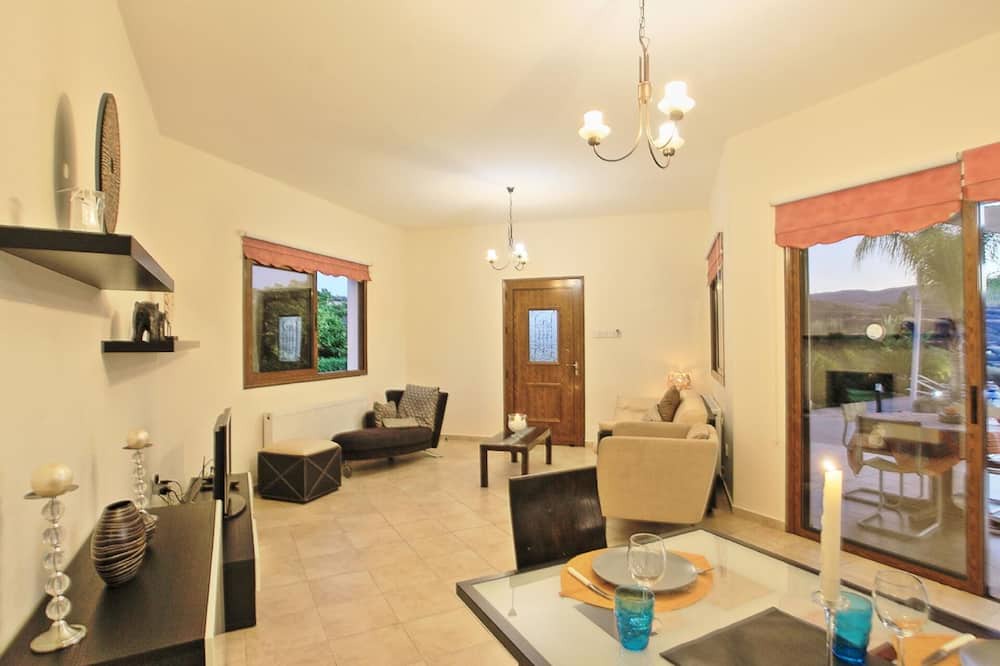 Photo of Livingroom in Pano Arodhes