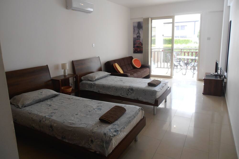 Photo of Bedroom in Peyia Town