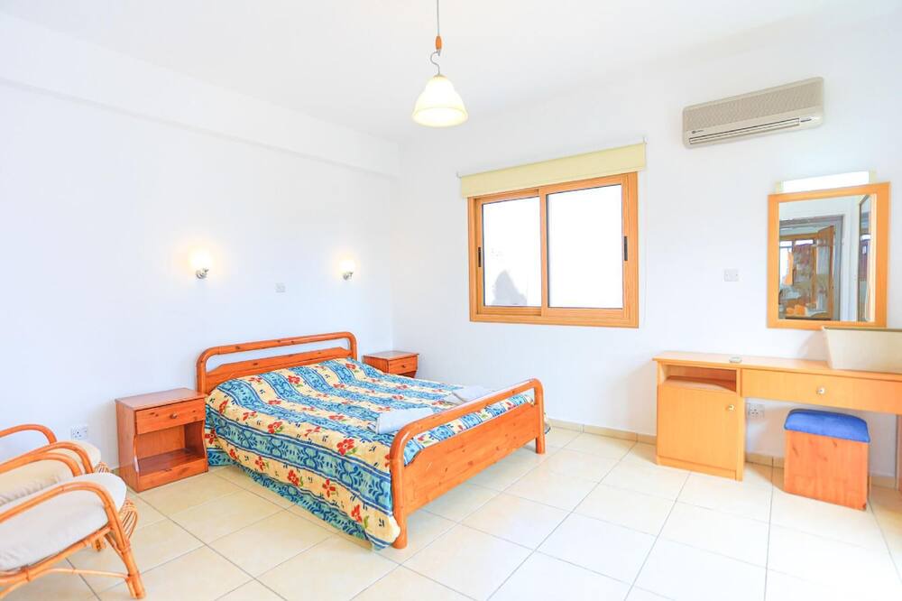 Photo of Bedroom in Latchi
