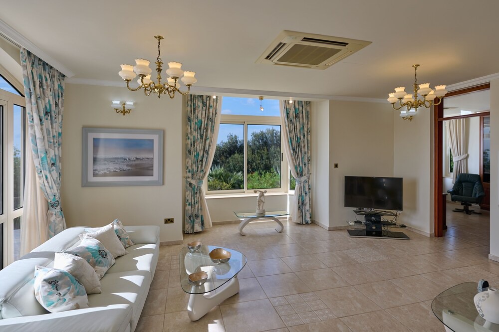 Photo of Livingroom in Tala
