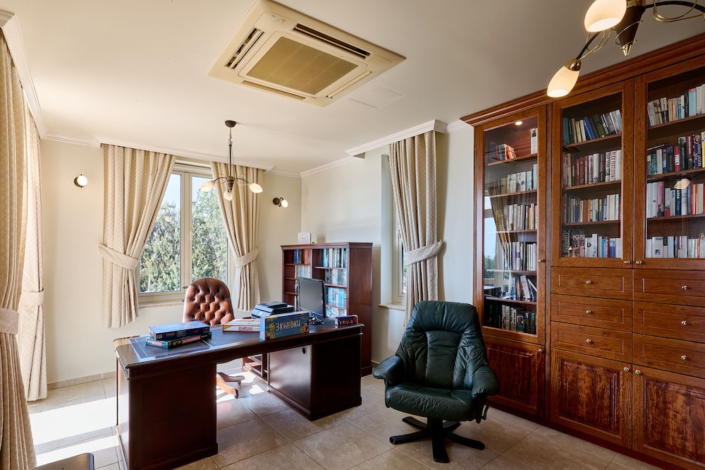 Photo of Livingroom in Tala