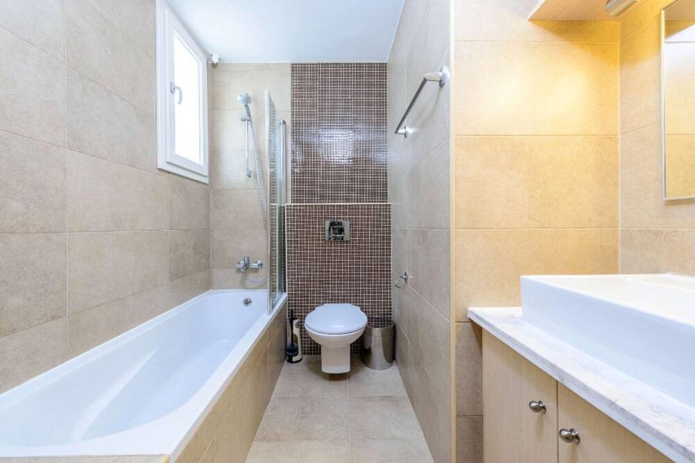 Photo of Bathroom in Pernera