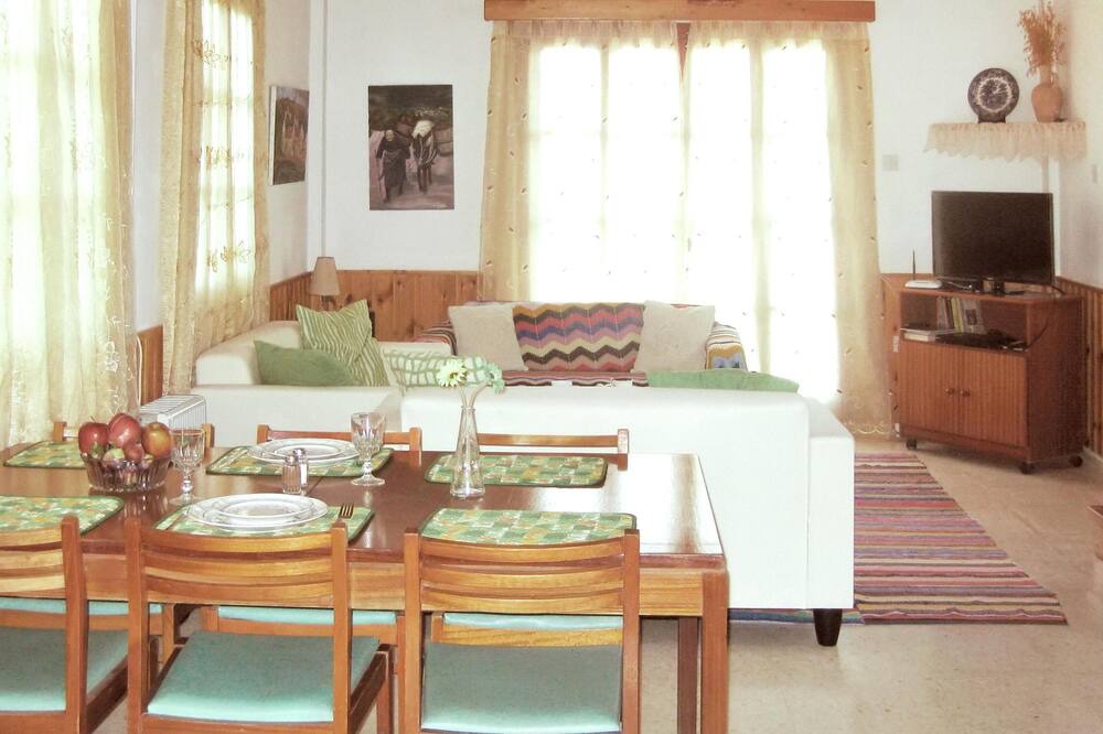 Photo of Livingroom in Kritou Tera
