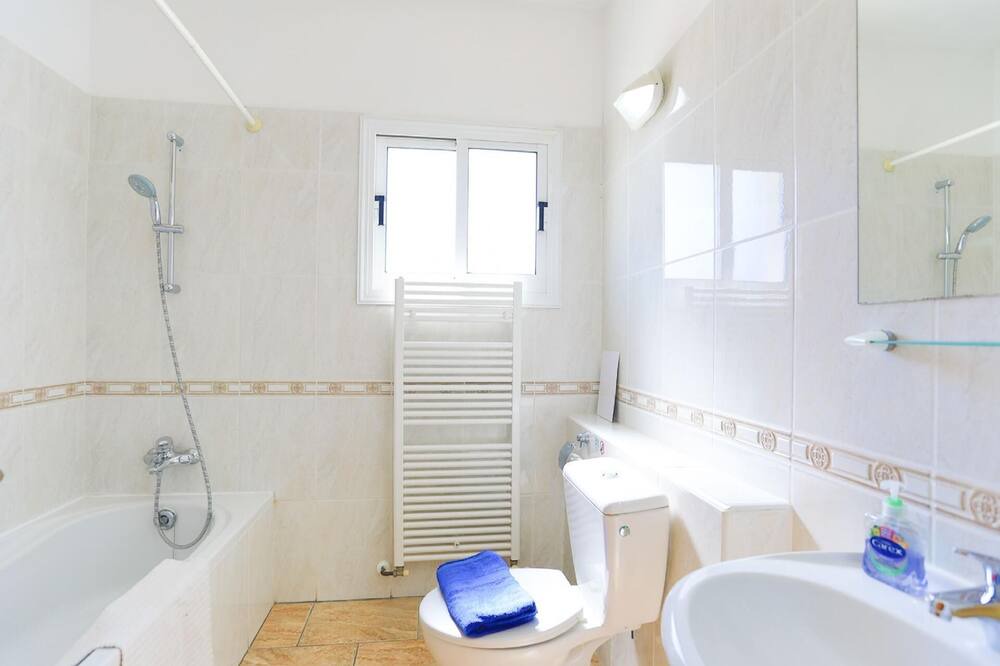 Photo of Bathroom in Latchi
