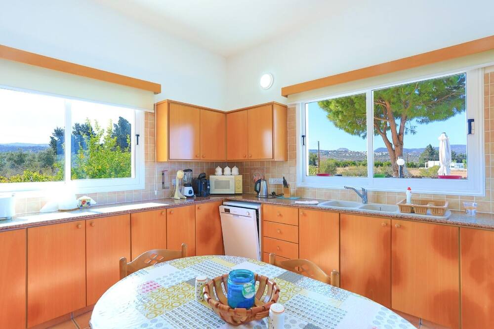 Photo of Kitchen in Latchi
