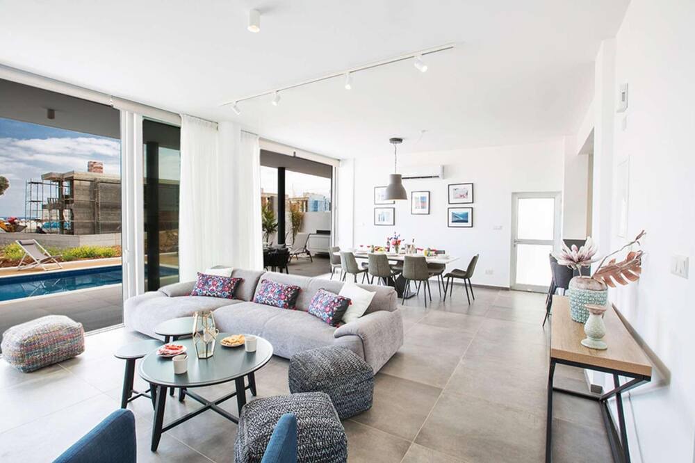Photo of Livingroom in Protaras