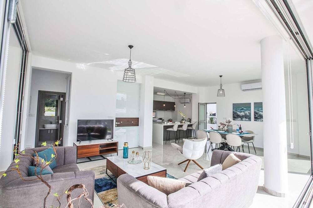 Photo of Livingroom in Protaras