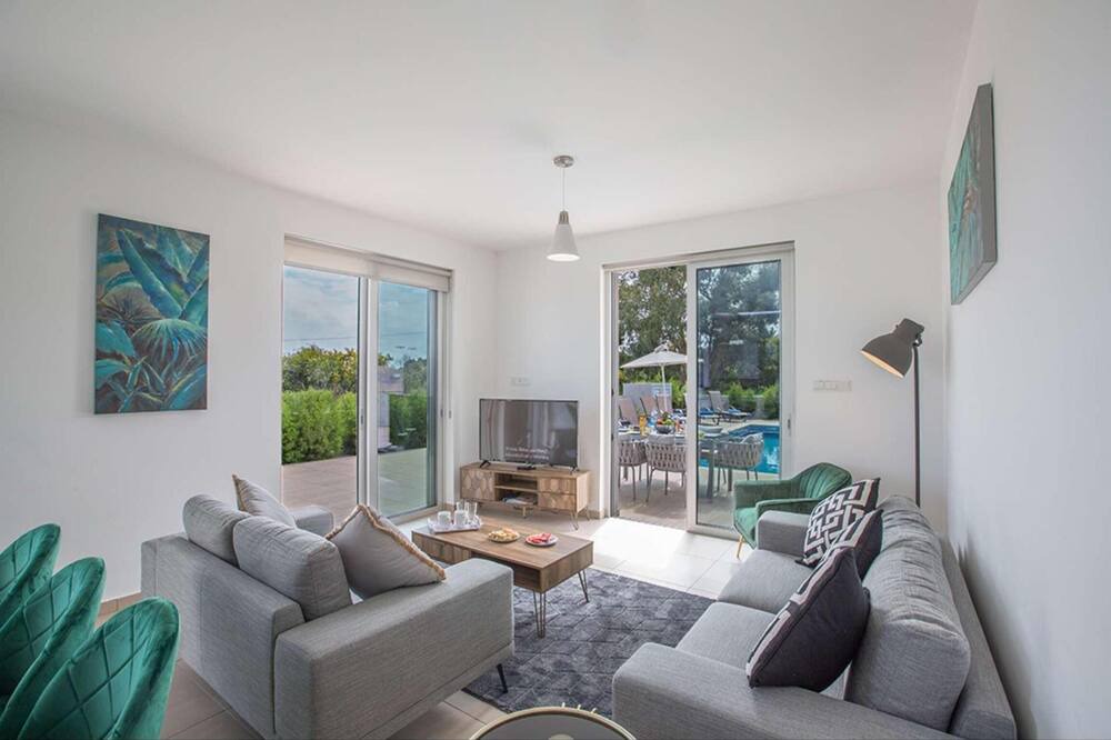 Photo of Livingroom in Protaras
