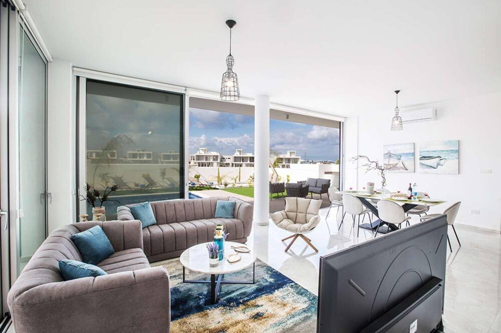 Photo of Livingroom in Protaras