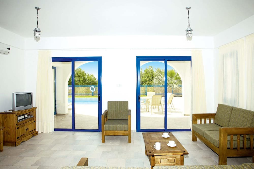 Photo of Livingroom in Agios Georgios Pegeias