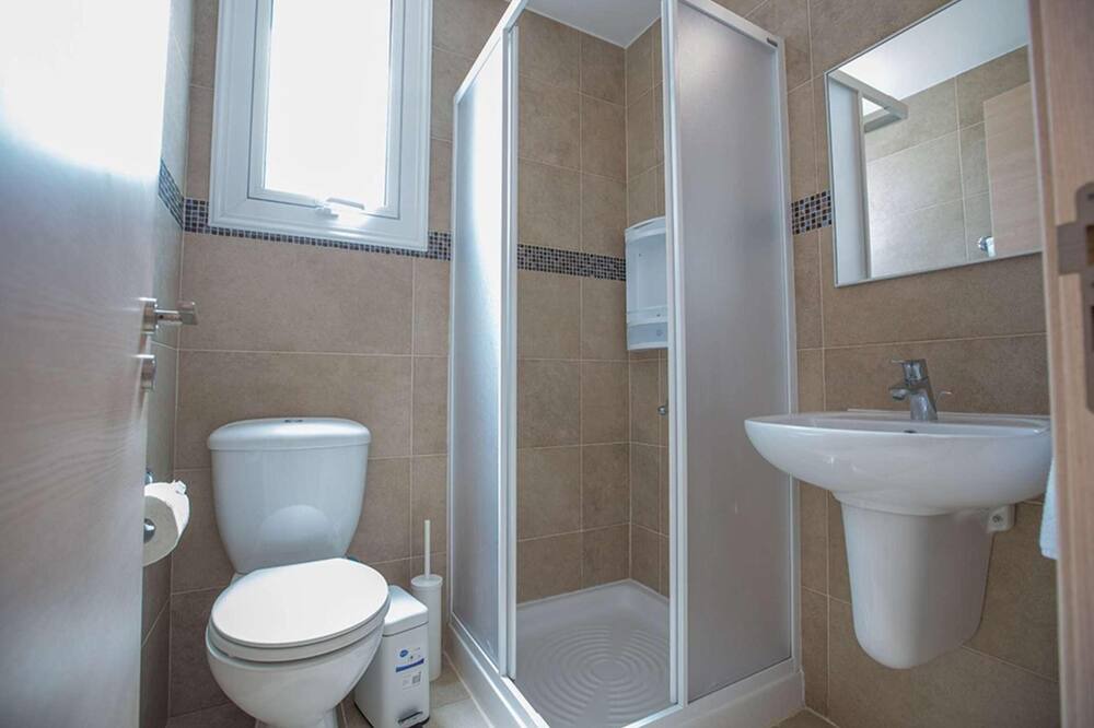 Photo of Bathroom in Pernera