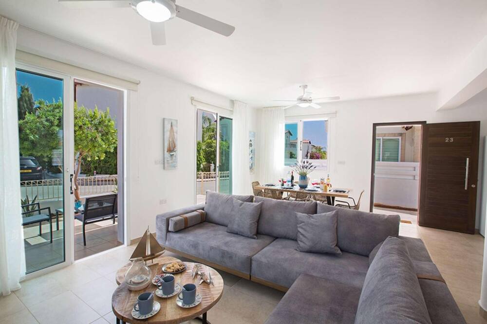 Photo of Livingroom in Pernera