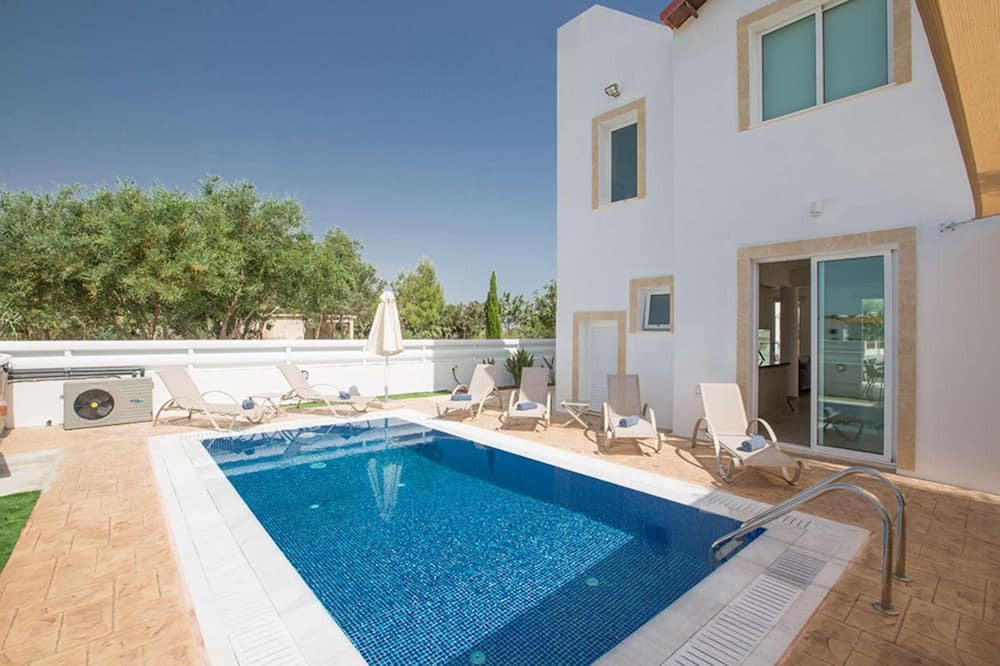 Photo of Outdoor in Pernera