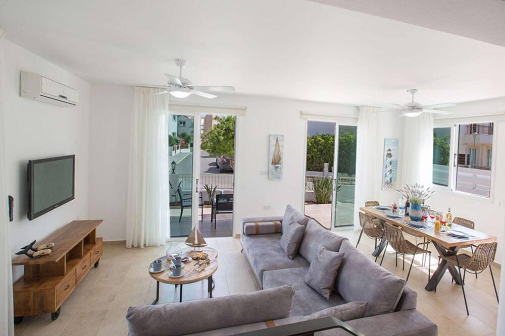 Photo of Livingroom in Pernera