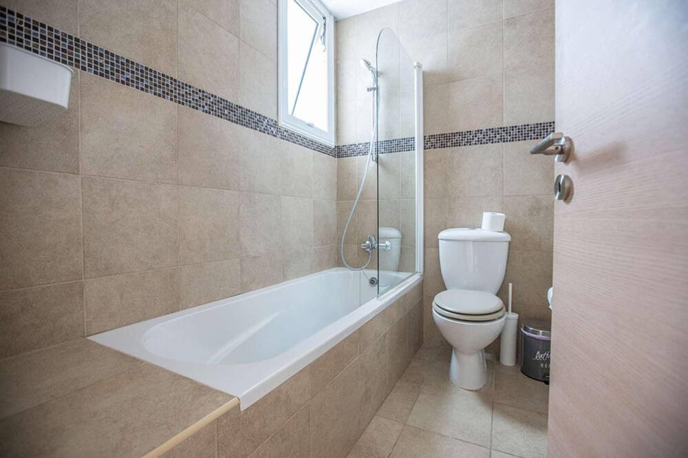 Photo of Bathroom in Pernera