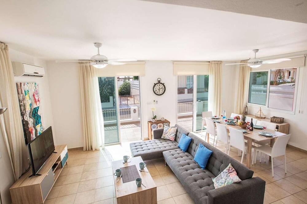 Photo of Livingroom in Pernera