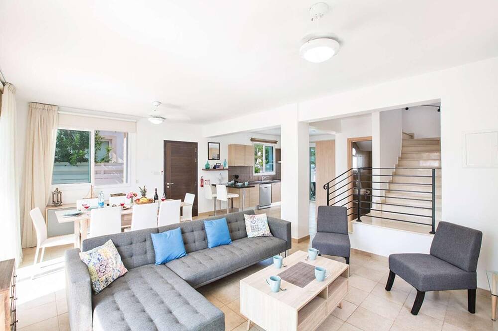 Photo of Livingroom in Pernera