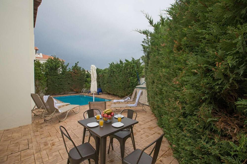 Photo of Patio Balcony in Pernera