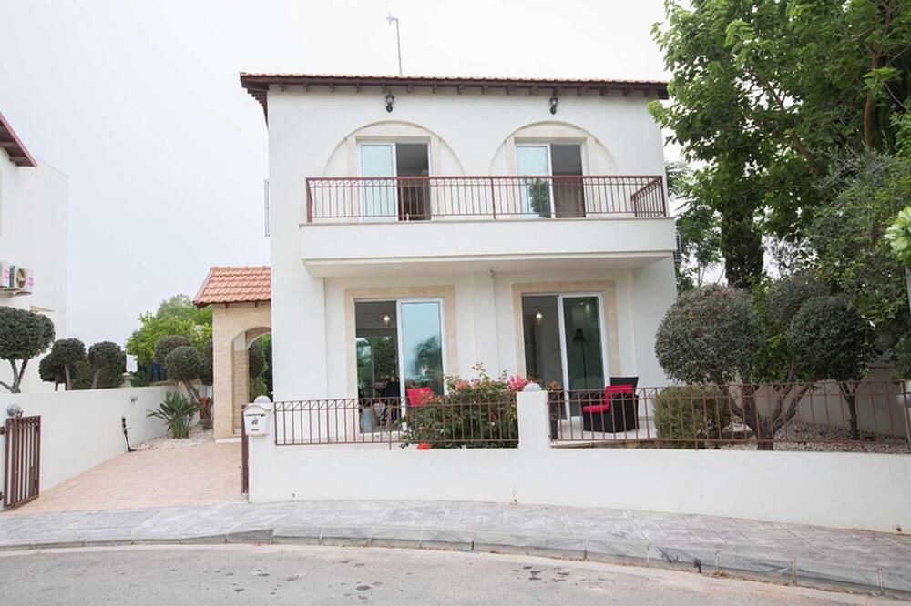 Photo of Outdoor in Pernera