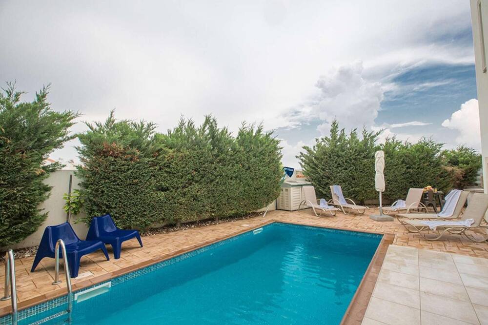 Photo of Outdoor in Pernera