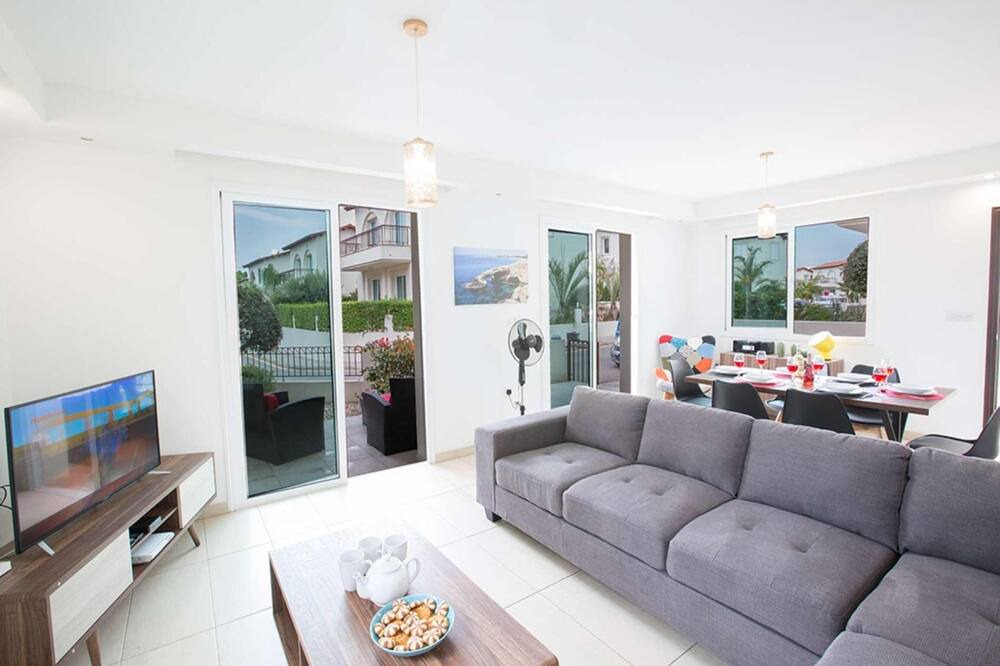 Photo of Livingroom in Pernera