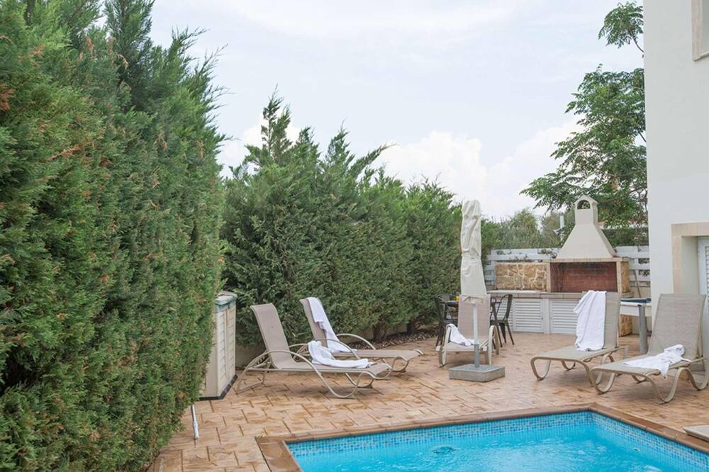 Photo of Outdoor in Pernera