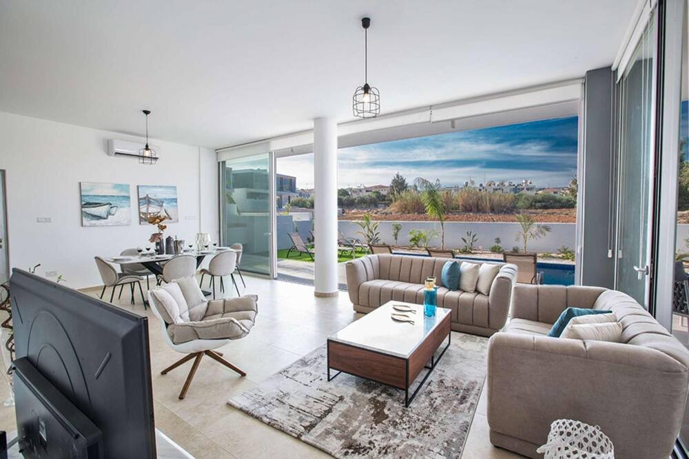 Photo of Livingroom in Protaras